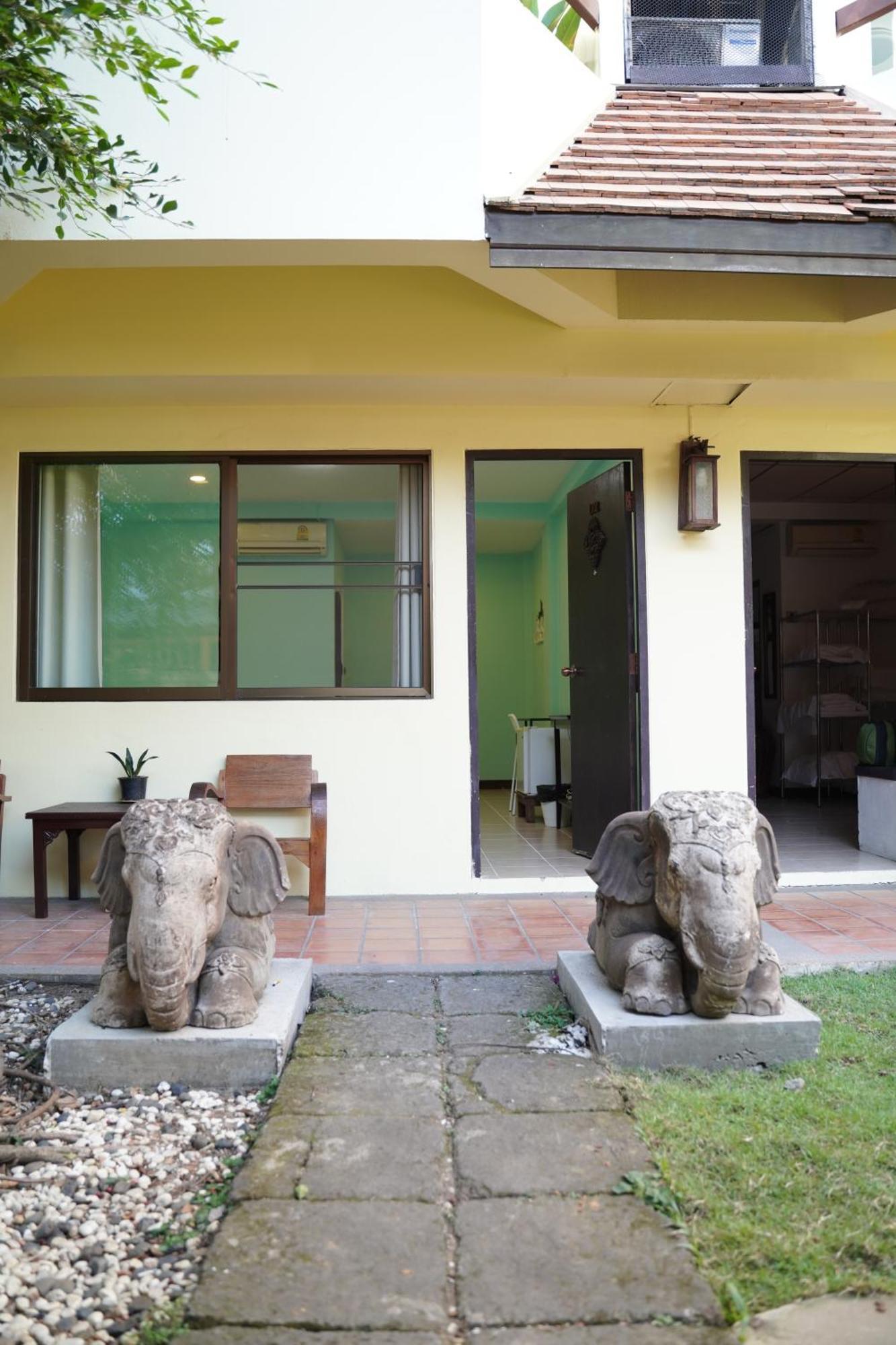 Elegant Lanna Guesthouse Chiang Mai Luaran gambar